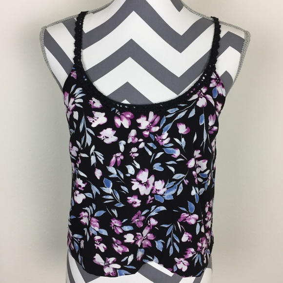 Kendall & Kylie Tops - 5/$25 Kendall + Kylie Black Floral Crochet Tank